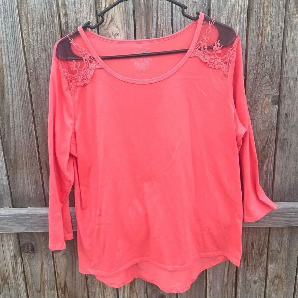 Soft sensations tshirt long sleeve lace size xl